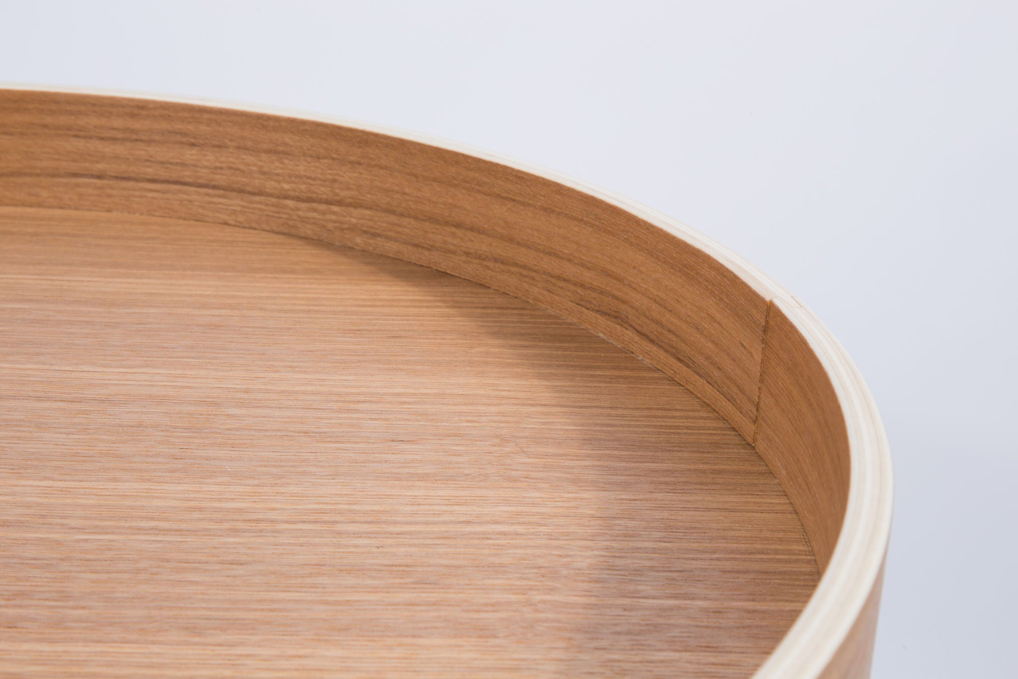 Zuiver Oak Tray Round Side Table